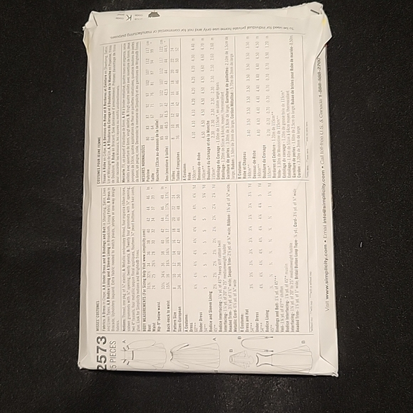 Simplicity: Sewing Pattern Uncut 2573 - Picture 2 of 3